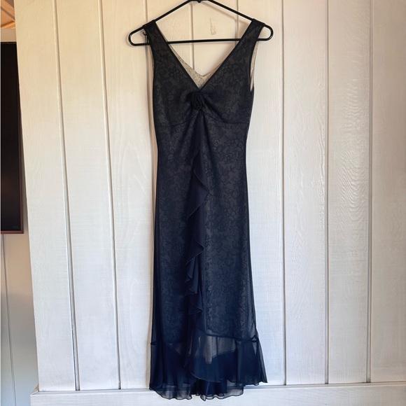 Vintage Dresses & Skirts - Vintage Black Ruffled Midi Dress